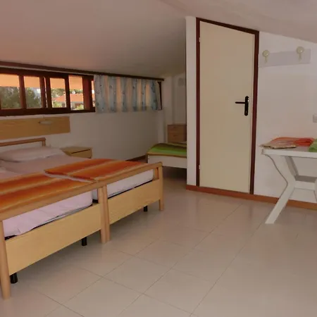 Cozy 250 Metres From The Daire